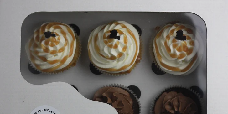 Bezlepkové cupcaky: 6 nebo 12 ks, čokoládový, vanilkový i mrkvový