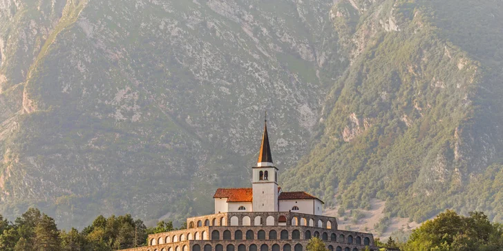Hotelbusem po Slovinsku: červnový velký okruh malou zemí s plnou penzí