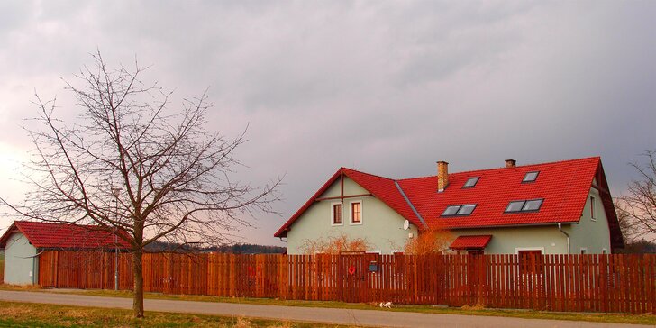 Pohodový pobyt až pro 10 osob v prostorné vile v jižních Čechách