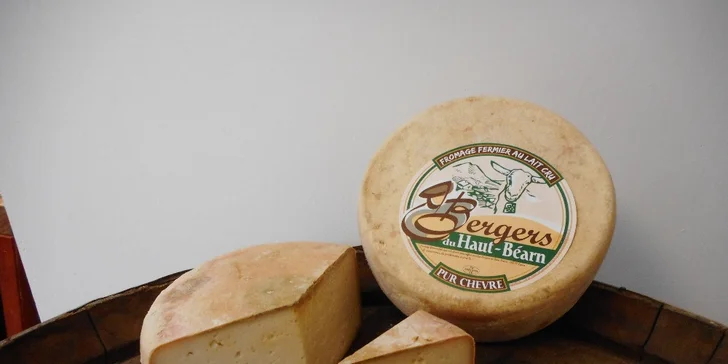 Farmářské sýry z Pyrenejí: 150 g ovčího, kozího nebo kravského sýra