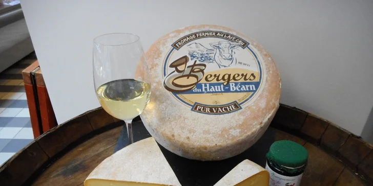 Farmářské sýry z Pyrenejí: 150 g ovčího, kozího nebo kravského sýra