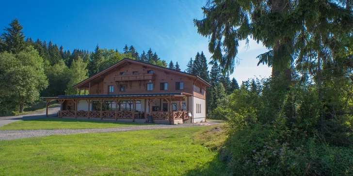 Letní pobyt v Beskydech s wellness i polopenzí v horském Hotelu Martiňák***
