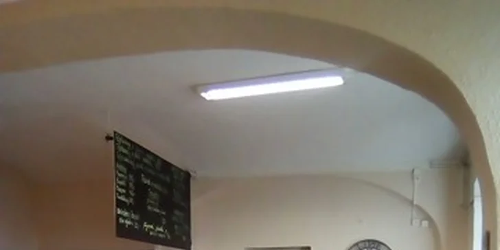 Zdravý oběd nebo svačina: tortilla s kuřecími stripsy či výběr ze salátů