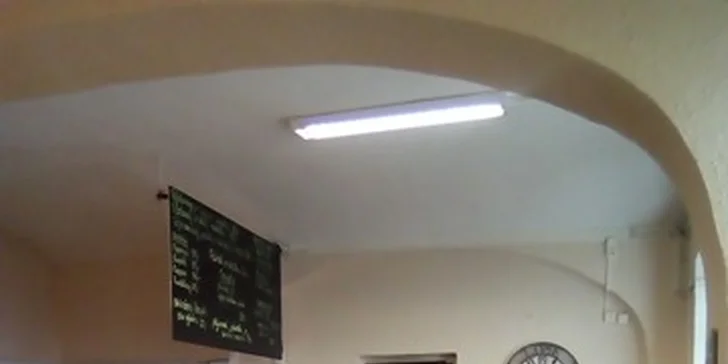 Zdravý oběd nebo svačina: tortilla s kuřecími stripsy či výběr ze salátů