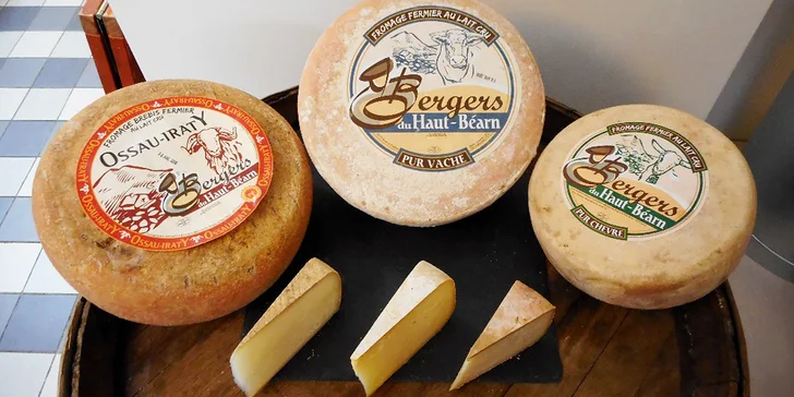 Farmářské sýry z Pyrenejí: 150 g ovčího, kozího nebo kravského sýra