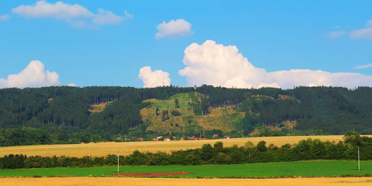 2-5 nocí při úpatí Železných hor: Pobyt včetně snídaní a vybrané lahve vína