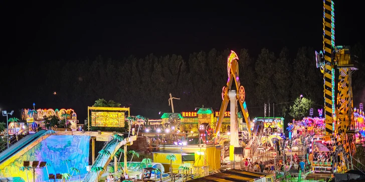 7 nocí s polopenzí v 4* hotelu s bazénem v Bibione, plážový servis v ceně