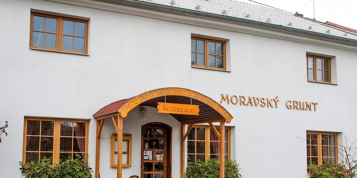 3chodové menu: domácí paštika, kuřecí supreme i vepřový T-Bone steak