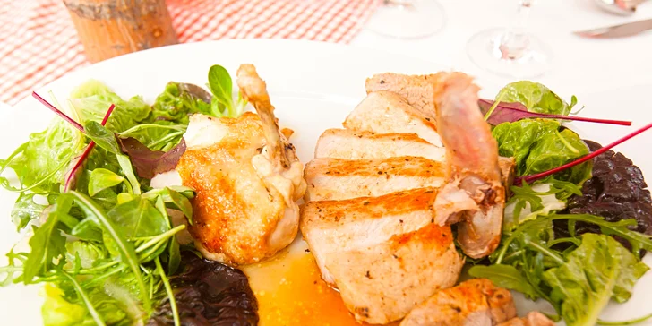 3chodové menu: domácí paštika, kuřecí supreme i vepřový T-Bone steak