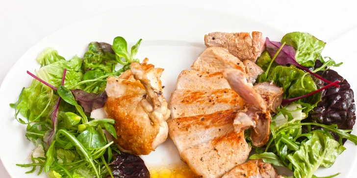 3chodové menu: domácí paštika, kuřecí supreme i vepřový T-Bone steak
