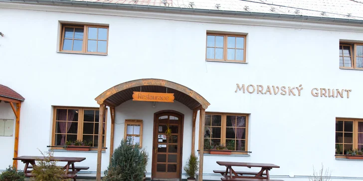 3chodové menu: domácí paštika, kuřecí supreme i vepřový T-Bone steak