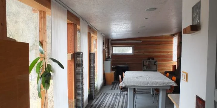 Božský klid jako u babičky: 2 noci ve skleněném apartmá, snídaně i sauna
