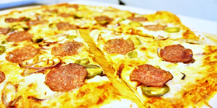 Rychlé dobroty do ruky: 2-3 pizzy, burgery nebo tortilly dle vašeho výběru