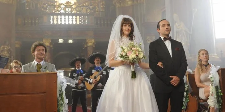 2 lístky do kina Lucerna na film Zoufalé ženy dělají zoufalé věci - 23. 4.