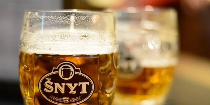 4 talíře teplých a studených tapas podle výběru a 2 piva šnyt
