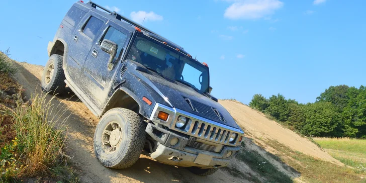 Adrenalin v terénu: 10 min. spolujízdy nebo 20 min. řízení v Hummeru H2 nebo H1