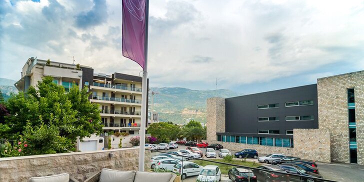 Letní idylka v Černé Hoře: 5 nebo 7 nocí ve 4* hotelu přímo u pláže se snídaní