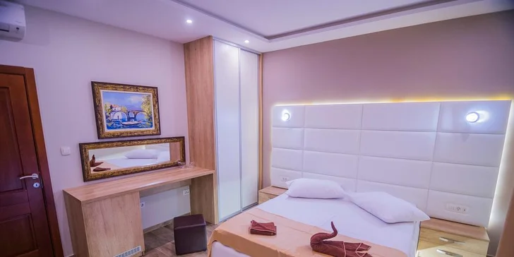 Letní idylka v Černé Hoře: 5 nebo 7 nocí ve 4* hotelu přímo u pláže se snídaní