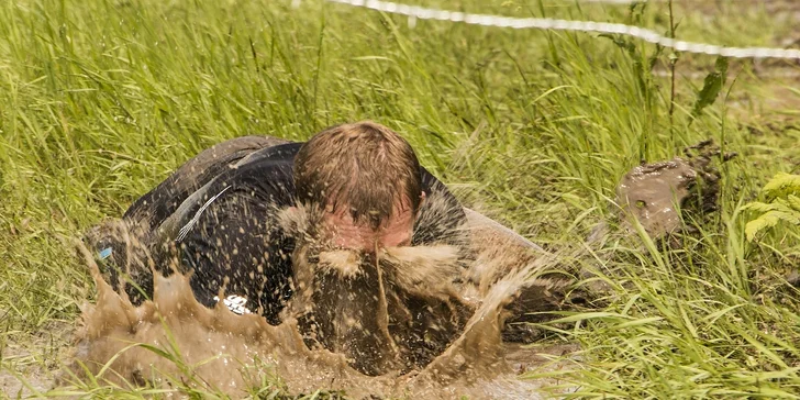 Účast na závodu Saper Cross: trasa přes 5 km, doprovodný program a tričko