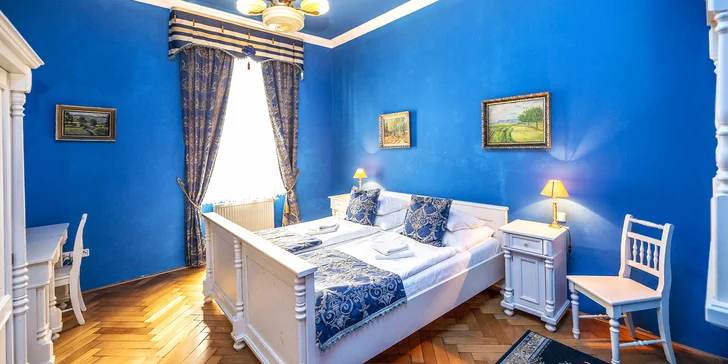 Prvorepublikový hotel v centru Jičína: snídaně či polopenze, wellness i masáž