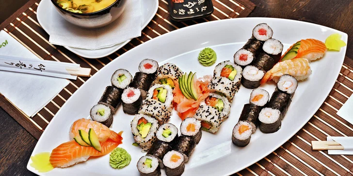Wasabi sushi - 24 nebo 44 kusů a dvě miso shiru polévky