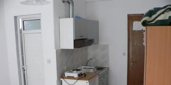Všechna studia mají plně vybavenou kuchyňku.