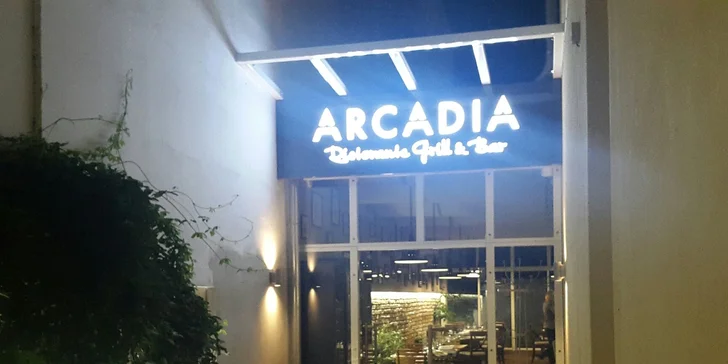 4chodové jarní menu v italské restauraci: carpaccio i čokoládový koláč