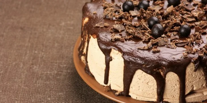 Luxusní sladké potěšení: bezlepkové dorty, cupcaky, mousse, větrníky aj.