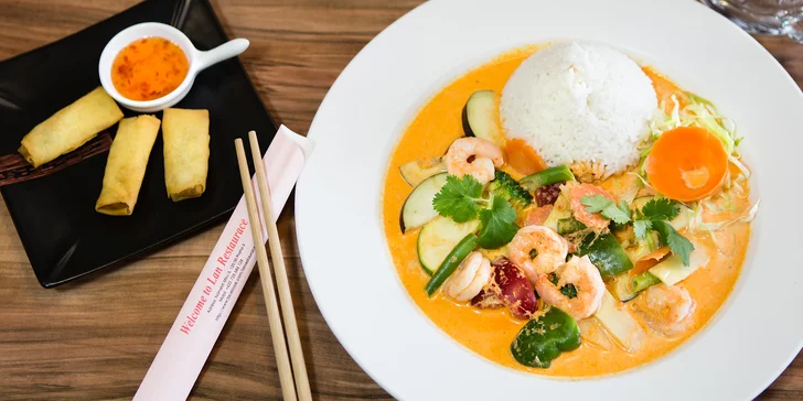Výběr z asijského menu: Bun bo nam bo, hovězí Pho Bo i Pad thai + závitky