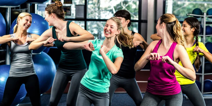 Skupinové cvičení: 1 nebo 5 vstupů, jóga, Latin-fit, pilates i zumba