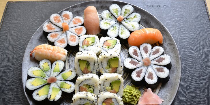 Skvostné na pohled i chuť: Květinové sushi sety o obsahu 24, 32 nebo 43 ks