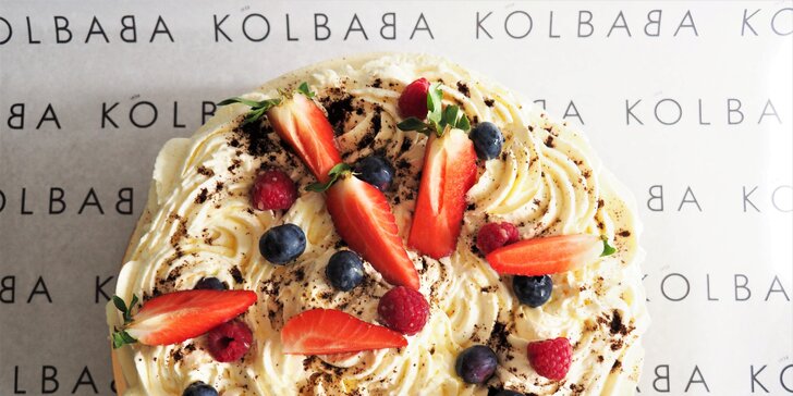 Sladká nádhera z cukrárny Kolbaba: dort Alžír nebo jogurtový s ovocem