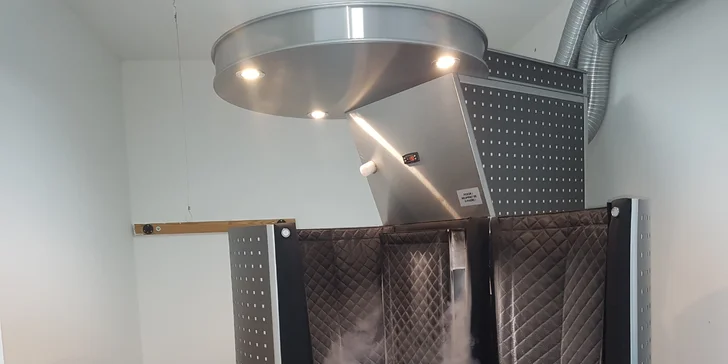 Vstup do kryosauny: 2–3 minuty v -150 °C, regenerace organismu