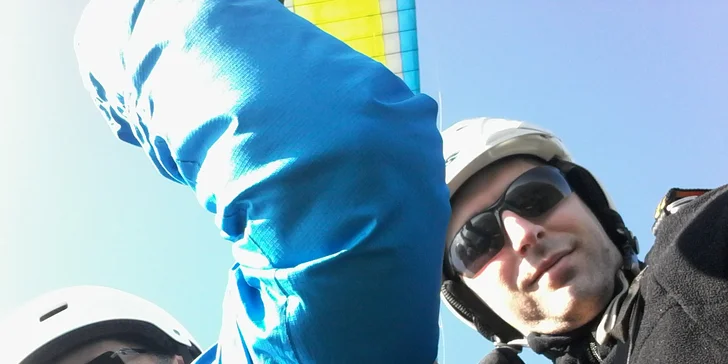 Tandemový paragliding: vyhlídkový nebo termický let v Beskydech