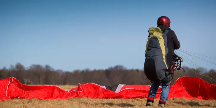 Tandemový paragliding: vyhlídkový nebo termický let v Beskydech