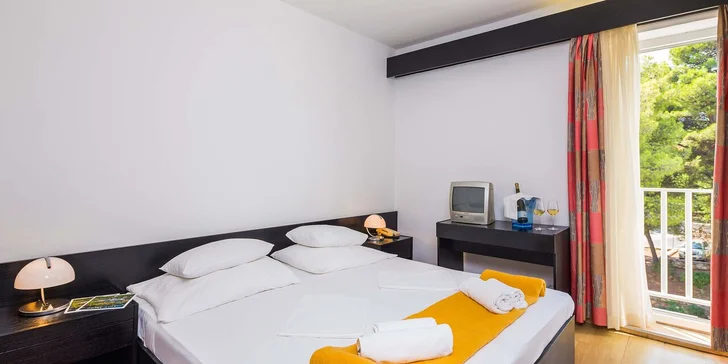 Zářijová dovolená v Chorvatsku s all inclusive nebo polopenzí, 50 m od pláže