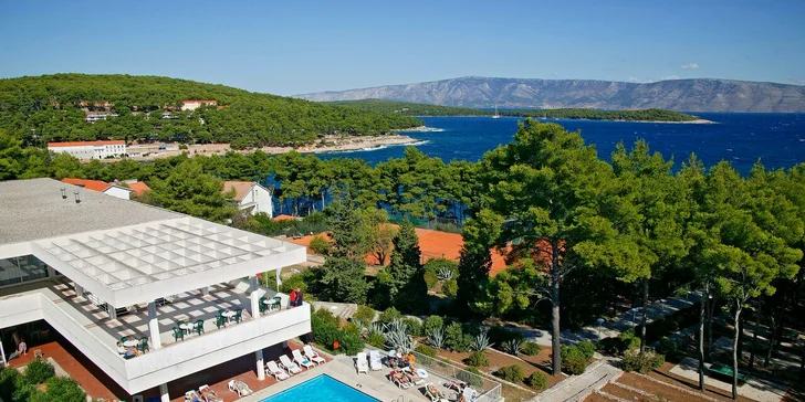 Zářijová dovolená v Chorvatsku s all inclusive nebo polopenzí, 50 m od pláže
