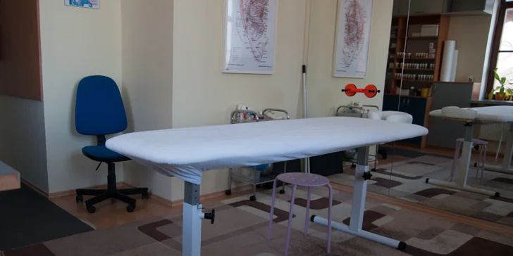 Hodina relaxu: masáž dle výběru s prvky thajské, havajské a relaxační masáže