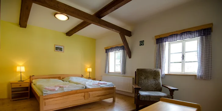 Zimní turistika v Krkonoších: ubytování se stravou v horské chalupě