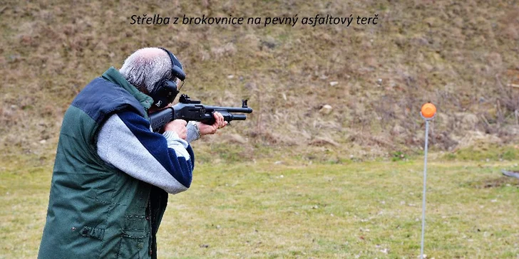Střelecký zážitek: pistole, puška i brokovnice, až 4 zbraně a 32 ran