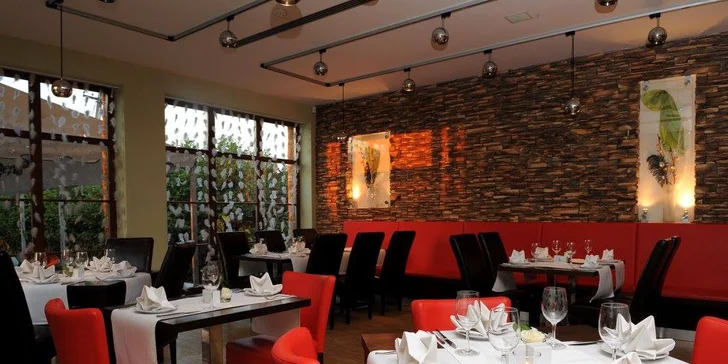 Relax ve 4* hotelu v Kolíně se snídaní, večeří a rozhlednou
