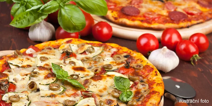 Dvě pizzy s průměrem 32 cm: Vyberte si z jídelního lístku, jakou chcete