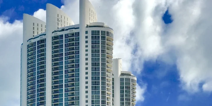 Utečte zimě do tropického ráje: záloha na 9 nocí v Miami Beach vč. letenky
