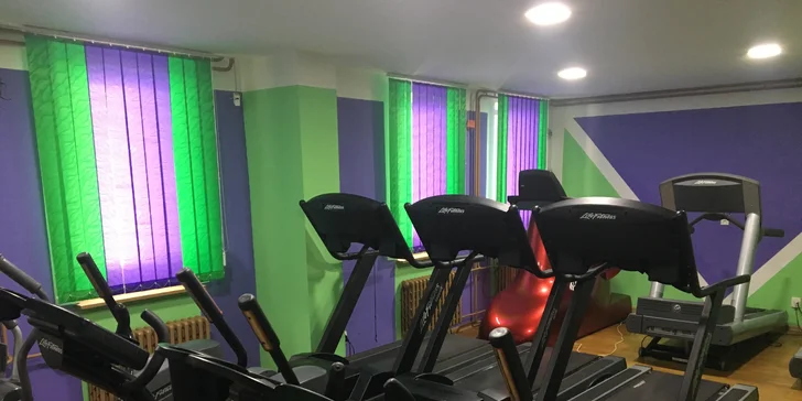 Fit do plavek: 3měsíční permanentka do fitka a 50 minut solária k tomu