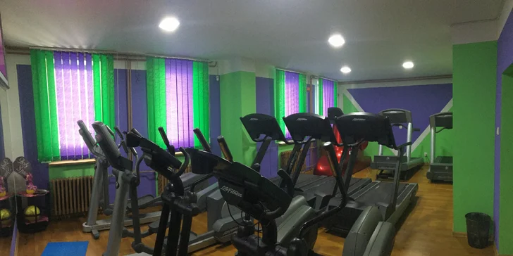 Fit do plavek: 3měsíční permanentka do fitka a 50 minut solária k tomu