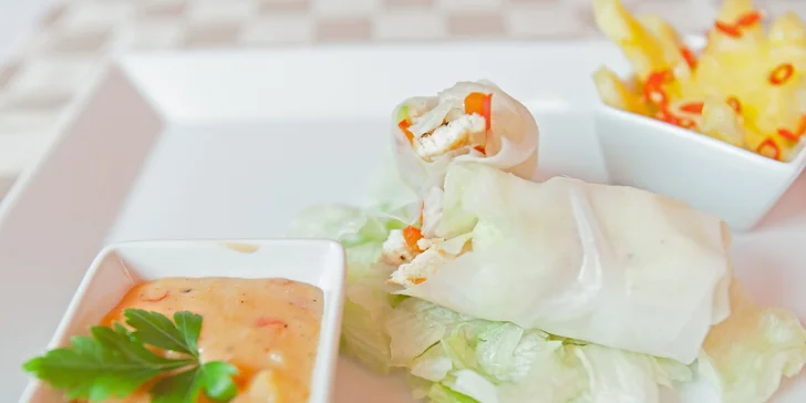 Letní menu pro dva: losos, šafránové rizoto i cheesecake + láhev vína