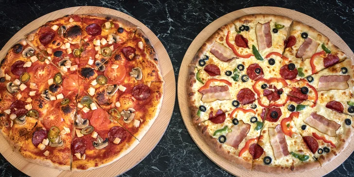 Pizza o průměru 32–40 cm dle výběru: prosciutto e funghi, quattro formagi i diavola s chorizem