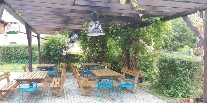 Vodní radovánky na Plovárně Středokluky: jednodenní vstupné i permanentka