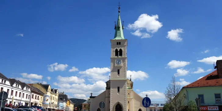 3 nebo 4 dny na Šumavě: penzion v Kašperkách, tenis a sleva do lázní