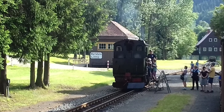 Žitavské hory a Saská Lužice: Parním vlakem ke skalnímu hradu a k jezeru